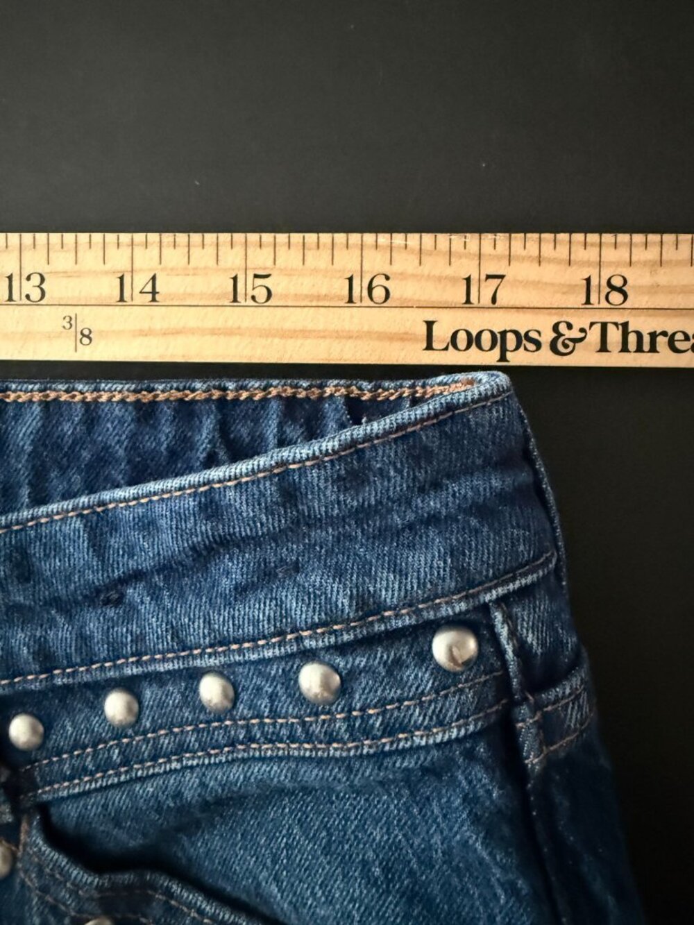 Abercrombie & Fitch Curve Love Mid Rise 90s Straight Studded Jeans Dark Wash Siz - Picture 6 of 14